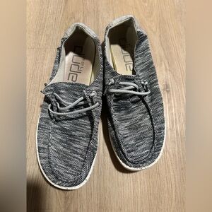 Hey Dudes Women’s Wendy Sox  size 9 Dark Gray great condition
